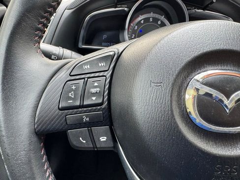 Used 2016 MAZDA MAZDA3 s Grand Touring w/ Technology Package FWD image 19