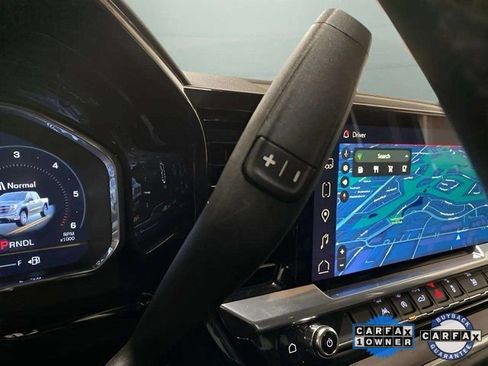 Used 2025 GMC Sierra 1500 SLT image 36