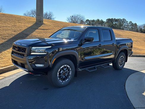 New 2026 Nissan Frontier PRO-4X w/ Pro Premium Package image 2