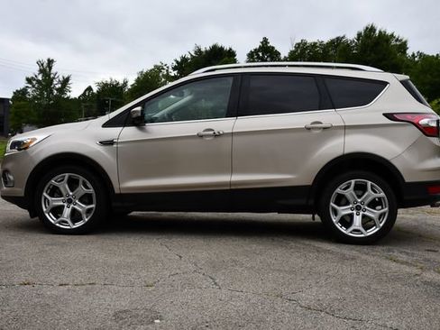 Used 2017 Ford Escape Titanium AWD/4WD image 4