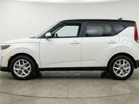 Used 2025 Kia Soul LX w/ LX Technology Package image 5