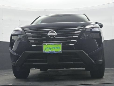 Used 2026 Nissan Rogue SV FWD image 27