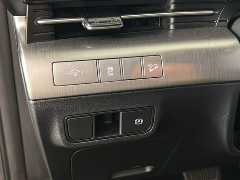 Used 2024 Hyundai Kona SEL FWD image 23