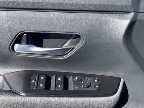 New 2026 Nissan Kicks SV image 23