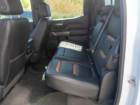 Used 2020 GMC Sierra 1500 AT4 w/ AT4 Premium Package AWD/4WD image 13