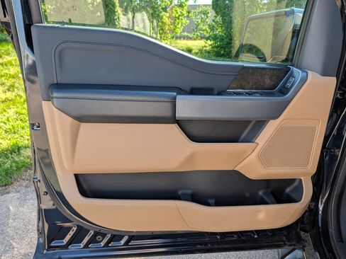 Used 2022 Ford F150 XLT w/ Equipment Group 302A High image 33