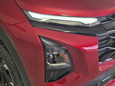 New 2026 Chevrolet Equinox RS w/ Convenience Package III FWD image 9