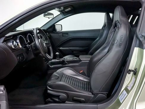 Used 2005 Ford Mustang GT RWD image 8