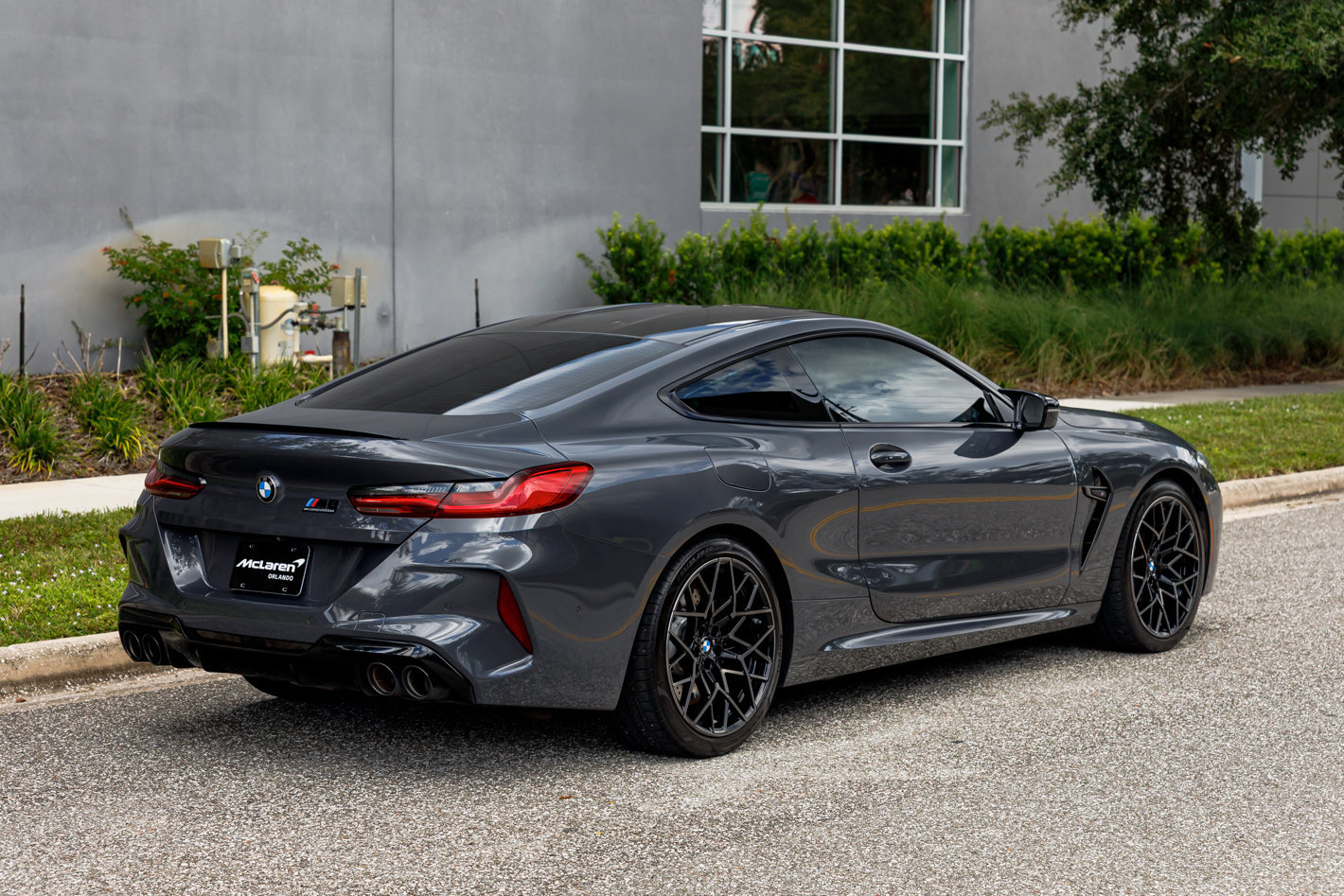 Used 2022 BMW M8 Competition AWD/4WD image 2