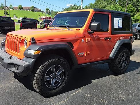 Used 2019 Jeep Wrangler Sport AWD/4WD image 1