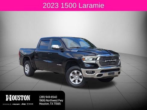 Used 2023 RAM 1500 Laramie AWD/4WD image 1