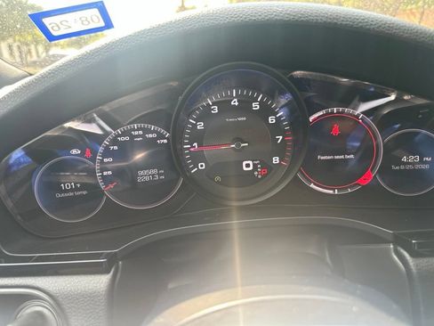 Used 2020 Porsche Cayenne AWD/4WD image 15