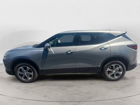 Used 2025 Chevrolet Blazer LT FWD image 6