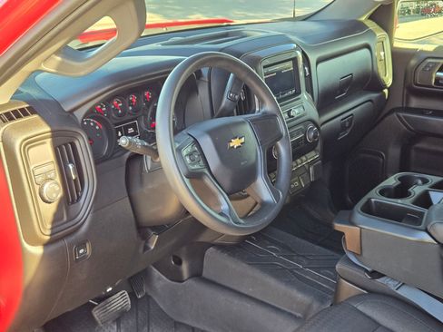 Certified 2025 Chevrolet Silverado 1500 Custom image 10