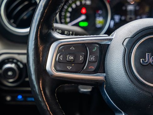 Used 2021 Jeep Wrangler Unlimited Sahara w/ Cold Weather Group image 27