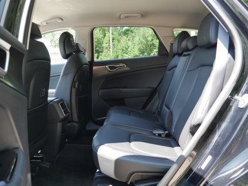 Certified 2024 Kia Sportage EX FWD image 14