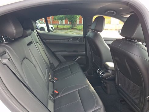 Used 2023 Alfa Romeo Stelvio Sprint AWD/4WD image 15