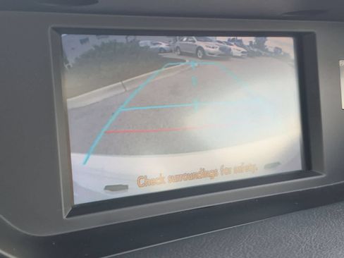 Used 2013 Lexus ES 300h w/ Premium Pkg FWD image 31