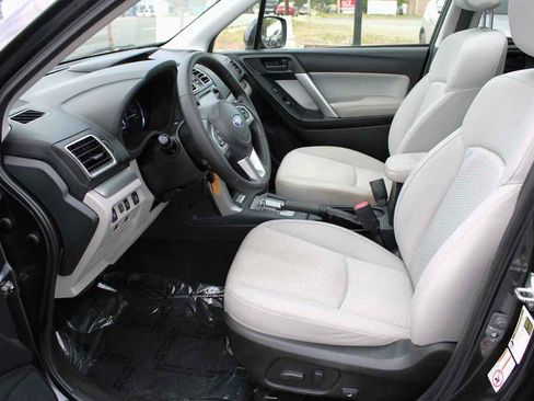 Used 2018 Subaru Forester 2.5i Premium image 9