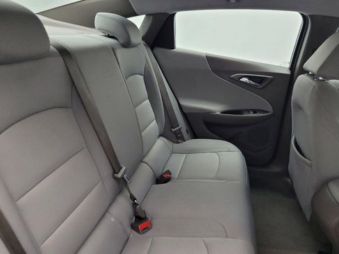 Used 2020 Chevrolet Malibu LS image 19
