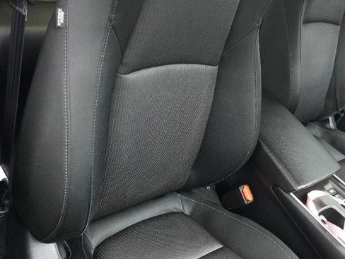 Used 2019 Honda Accord LX image 9