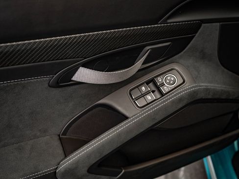 Used 2024 Porsche 718 Cayman GT4 RS w/ Weissach Package image 40