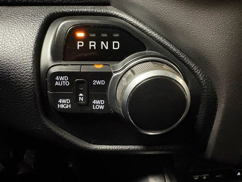 Used 2019 RAM 1500 Big Horn AWD/4WD image 19