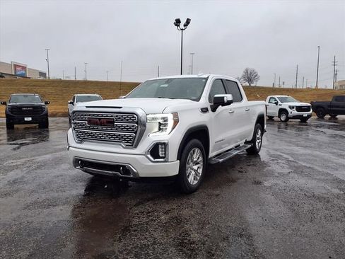 Used 2021 GMC Sierra 1500 Denali w/ Driver Alert Package II AWD/4WD image 11