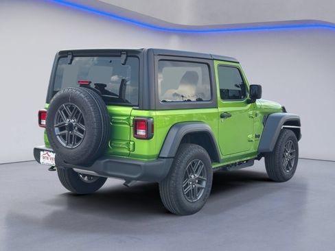 Used 2026 Jeep Wrangler Sport AWD/4WD image 3