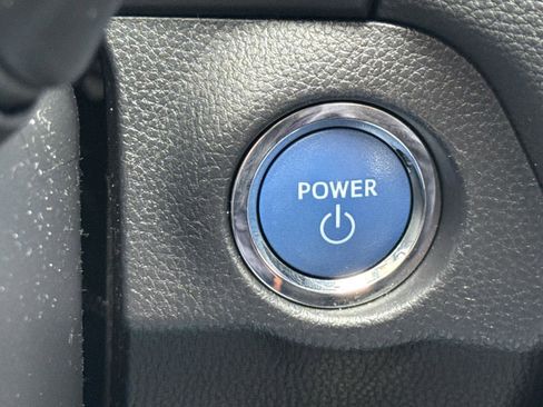 Used 2022 Toyota RAV4 XLE w/ Convenience Package AWD/4WD image 19