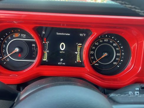 Used 2026 Jeep Wrangler Unlimited Rubicon AWD/4WD image 13