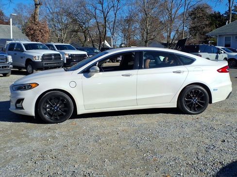 Used 2019 Ford Fusion Energi Titanium image 8