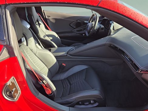 Used 2024 Chevrolet Corvette Stingray Preferred Cpe w/ Z51 Performance Package RWD image 13