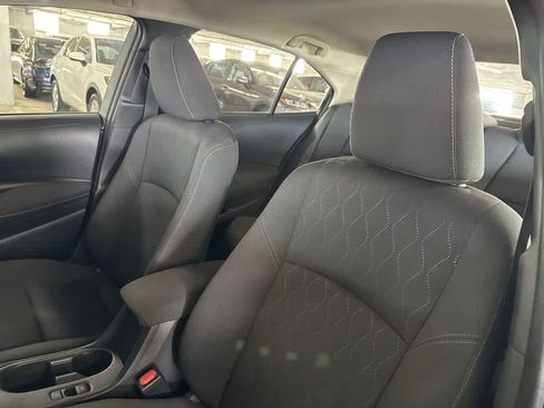 Used 2025 Toyota Corolla LE FWD image 13