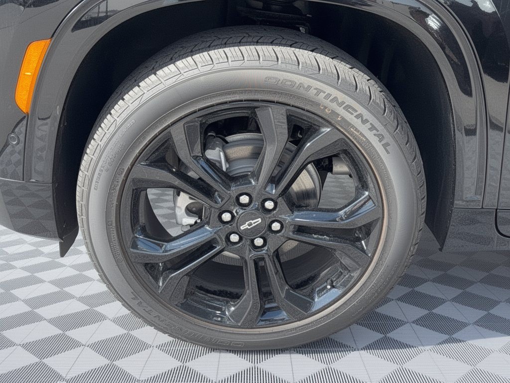New 2027 Chevrolet Traverse RS FWD image 13