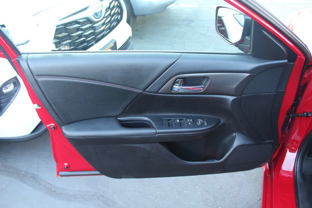 Used 2017 Honda Accord Sport Special Edition image 16