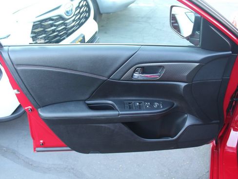 Used 2017 Honda Accord Sport Special Edition image 16