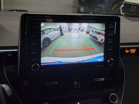 Used 2021 Toyota Corolla SE w/ Carpet Mat Package (TMS) image 28