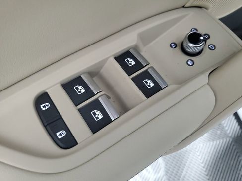 Used 2024 Audi Q5 2.0T Prestige w/ Prestige Package image 22