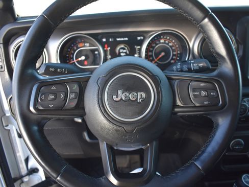 Used 2021 Jeep Wrangler Unlimited Sport AWD/4WD image 12