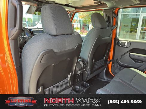 New 2026 Jeep Wrangler Unlimited Rubicon AWD/4WD image 13