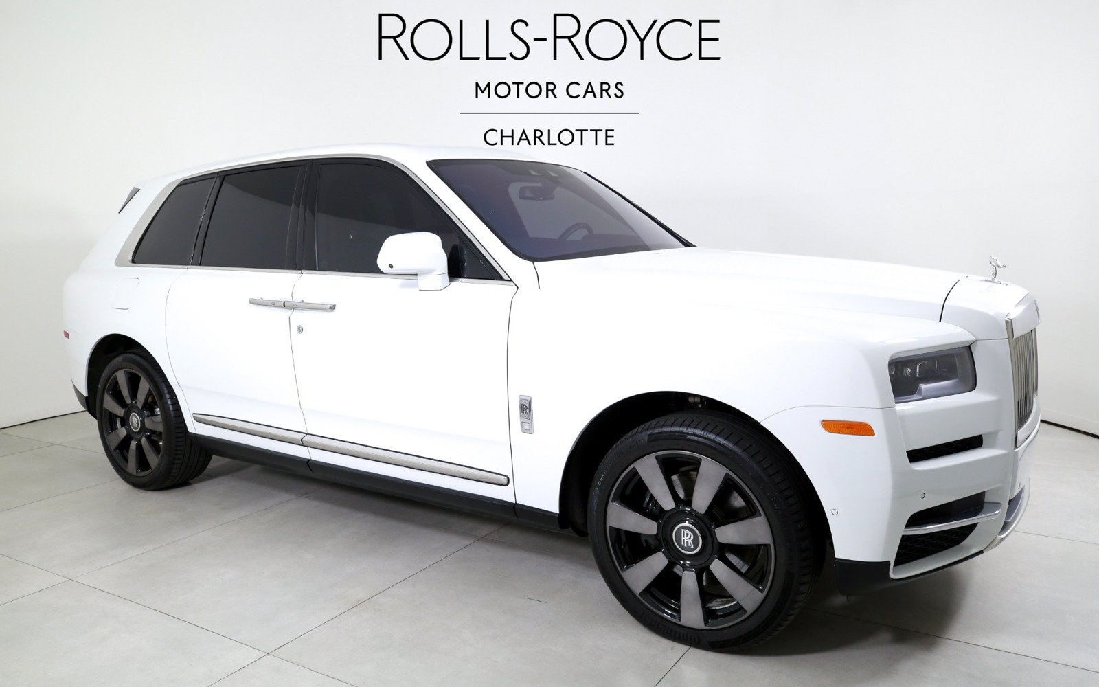 Used 2024 Rolls-Royce Cullinan AWD/4WD image 5