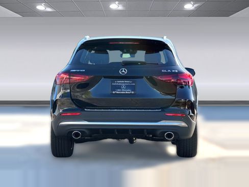 New 2026 Mercedes-Benz GLA 35 AMG 4MATIC image 10