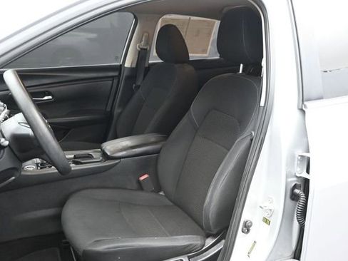 Used 2023 Nissan Sentra S FWD image 11