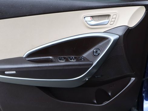 Used 2018 Hyundai Santa Fe Sport w/ 2.4L Tech Package 04 FWD image 16