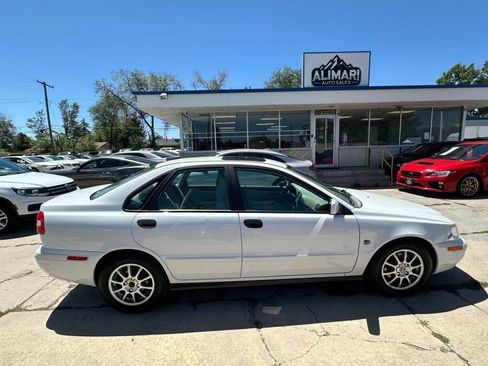 Used 2004 Volvo S40 FWD image 8