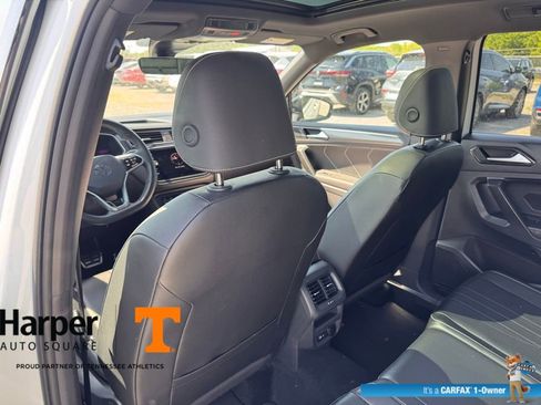 Used 2024 Volkswagen Tiguan SE R-Line FWD image 11