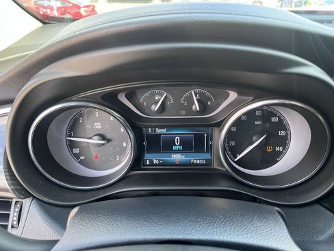 Used 2019 Buick Envision Essence FWD image 29