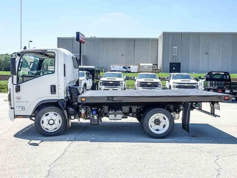 New 2025 Chevrolet Low Cab Forward 5500 XD RWD image 6