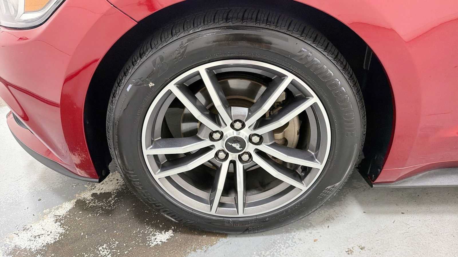 Used 2016 Ford Mustang Coupe RWD image 10